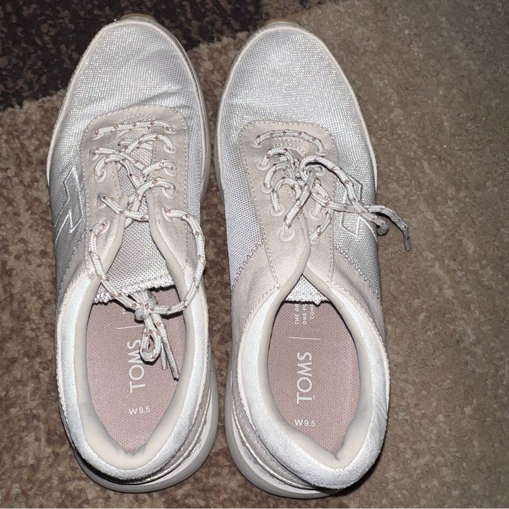 Toms shoe  